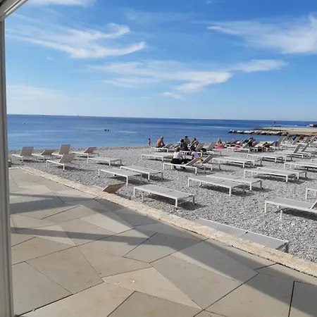 Hrast For Max 5 Persons 600m From The Beach *