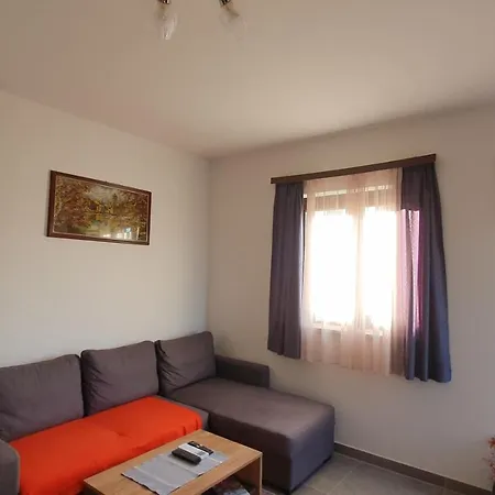 Hrast For Max 5 Persons 600m From The Beach *