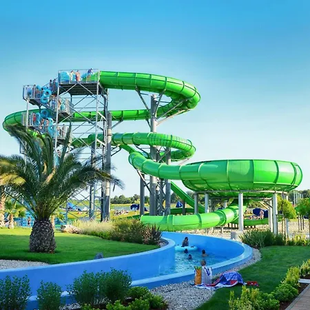 Hrast For Max 5 Persons 600m From The Beach شقة